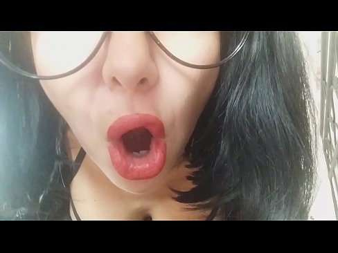 ❤️ Querida, sua madrasta não vai deixar você ir à escola hoje... Eu preciso muito de você... Porno em nós ❌❤