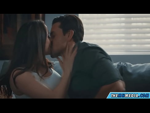 ❤️ Sexo romântico com uma boa mãe mocinha Porno em nós ❌❤